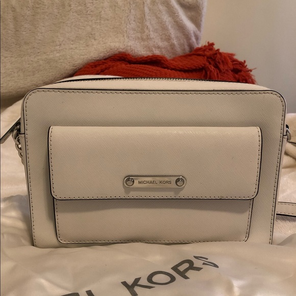 Michael Kors Handbags - Michael Kors Georgia Messenger Bag